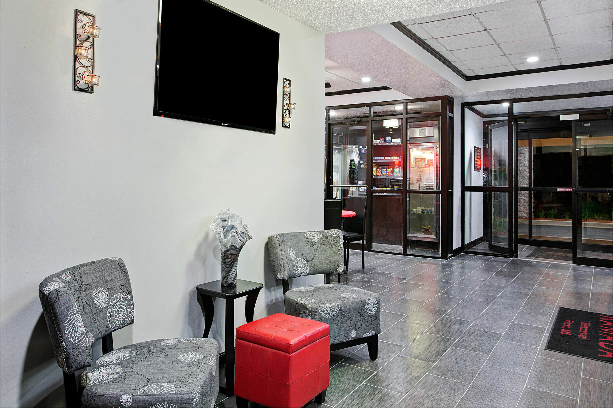 Hotel Ramada By Wyndham Pearl/Jackson Airport Exterior foto